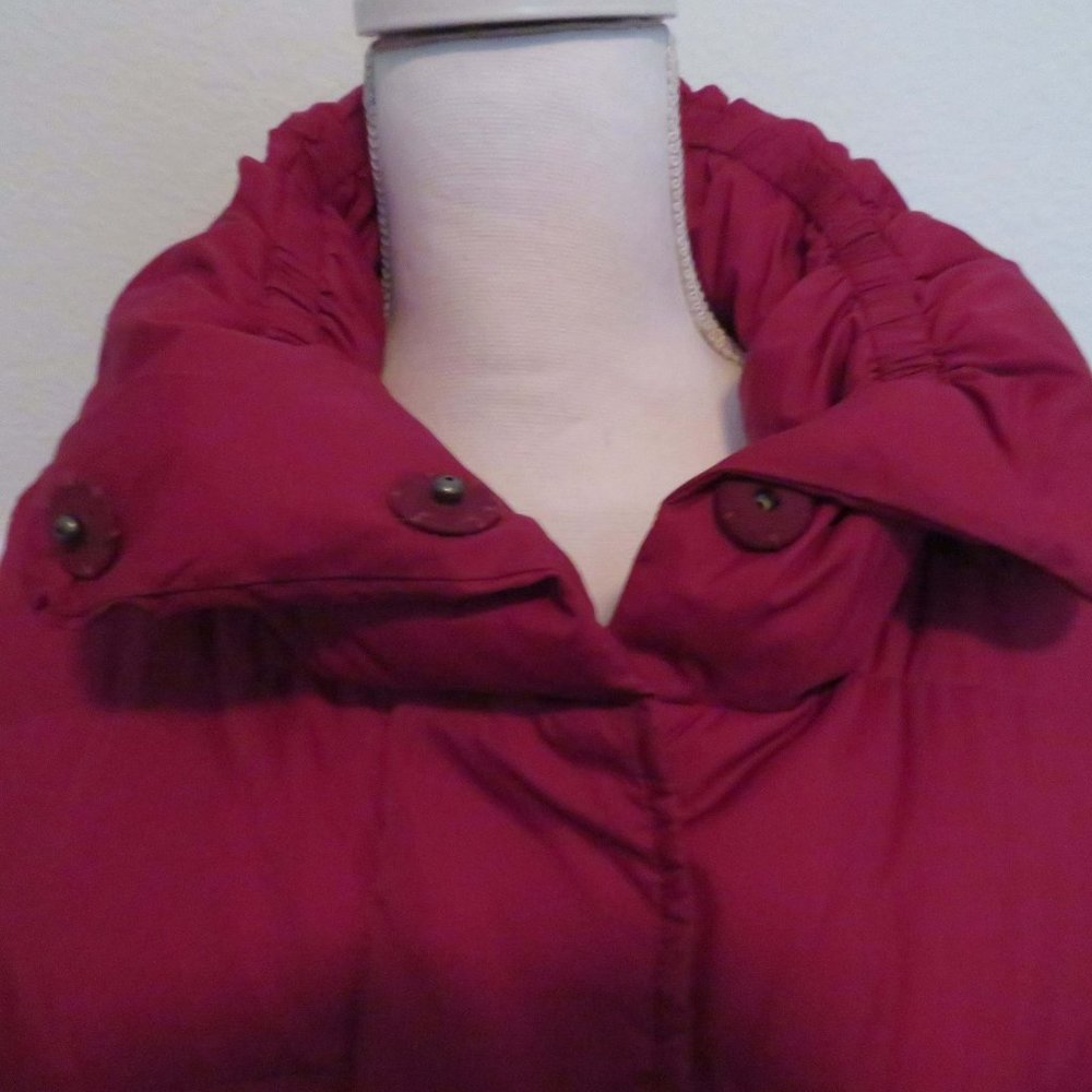 🎉⭐️🎉HP🎉⭐️🎉 Eileen Fisher, Down Puffer Vest-High Collar - S/P, Cranberry, EUC - Picture 4 of 15